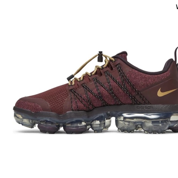 NIKE Womens Air Vapormax Run Utility Burgundy Crush size 9 - Picture 1 of 7